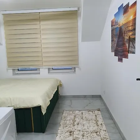 Parice Apartment *