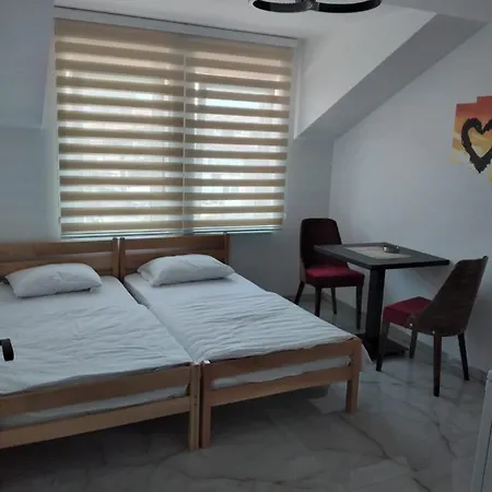 Parice Apartment *